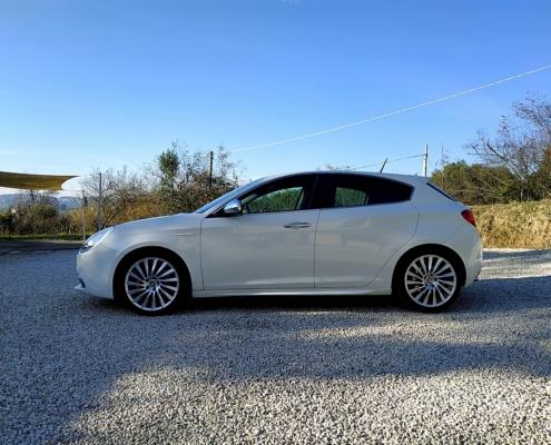 alfa romeo giulietta (2)