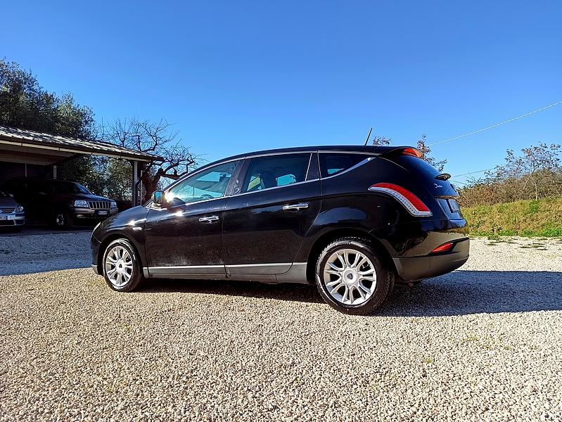 Lancia Delta (5)