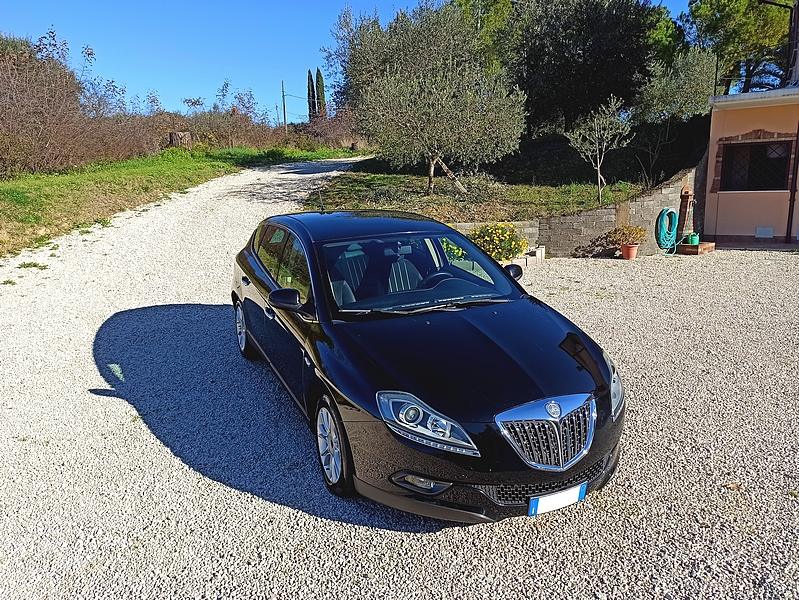 Lancia Delta (6)