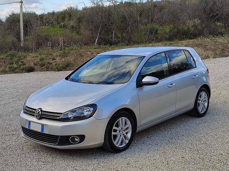 Vw Golf VI 2.0 tdi Highline 140cv (5)