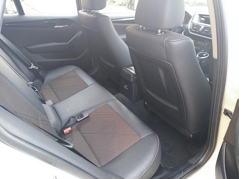 Bmw X1 18d xdrive (14)