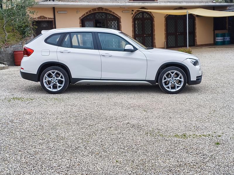 Bmw X1 18d xdrive (6)