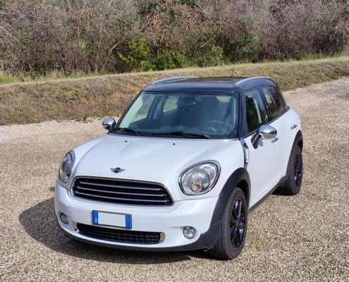 Mini Countryman 1.6 Cooper (1)