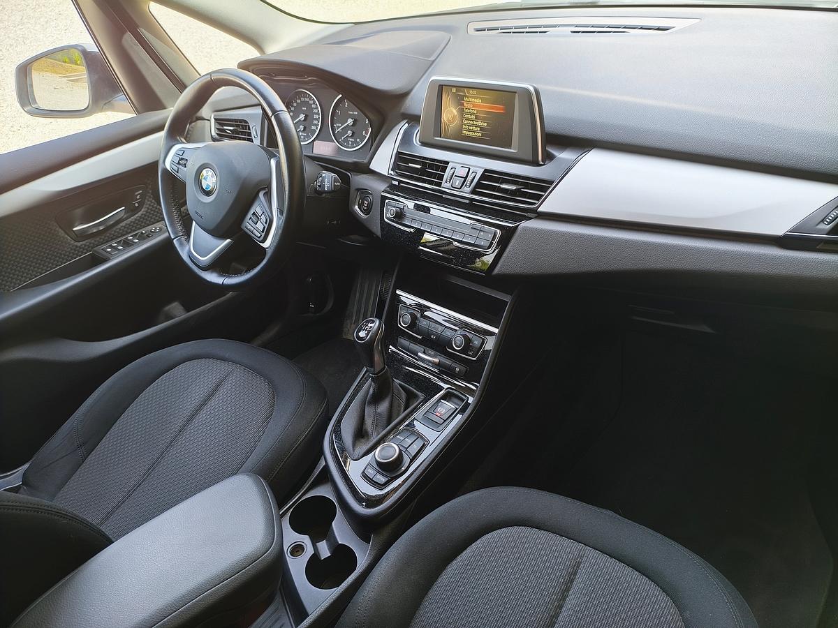 Bmw 216d Active Tourer (10)